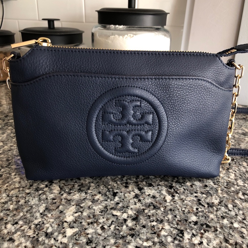Tory Burch Bombe Chain Crossbody 💙